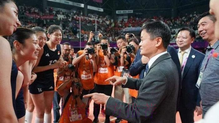 当年马云为中国女排清空购物车,实际花了多少钱?网友:难以置信 当年马云为中国女排清空购物车,实际花了多少钱?网友:难以置信